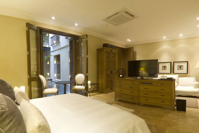 Imagen de la habitación del Hotel Bastión Luxury. Foto 23