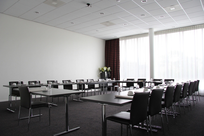 Imagen de los interiores del Hotel Bastion Almere. Foto 9