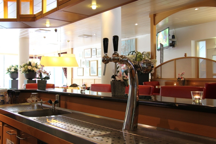 Imagen del bar/restaurante del Hotel Bastion Amsterdam Amstel. Foto 7