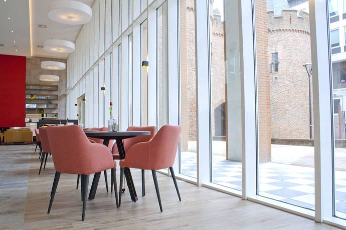 Imagen del bar/restaurante del Hotel Bastion Arnhem. Foto 10