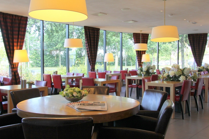 Imagen del bar/restaurante del Hotel Bastion Breda. Foto 3