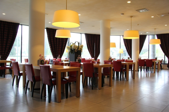 Imagen del bar/restaurante del Hotel Bastion Dordrecht Papendrecht. Foto 4