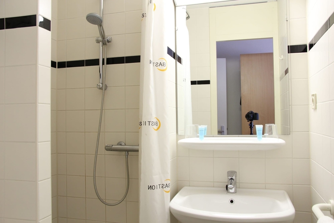 Imagen de la habitación del Hotel Bastion Heerlen. Foto 15