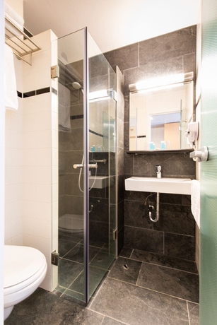 Imagen de la habitación del Hotel Bastion Leiden Oegstgeest. Foto 17