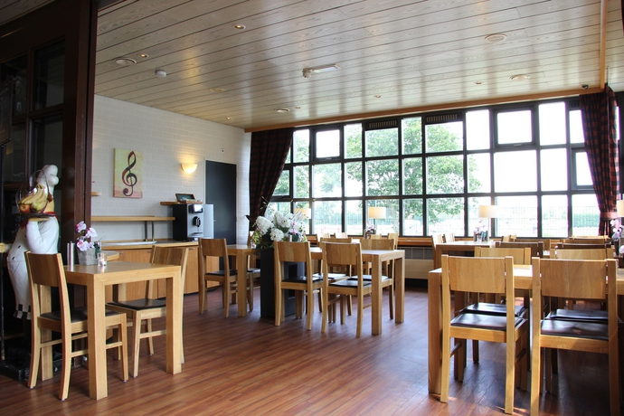 Imagen del bar/restaurante del Hotel Bastion Nijmegen. Foto 7