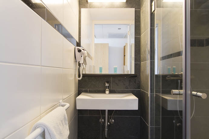 Imagen de la habitación del Hotel Bastion Rotterdam Alexander. Foto 10