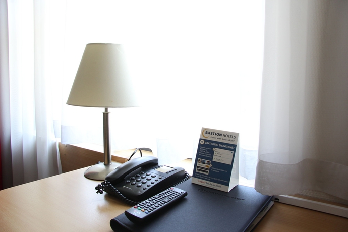 Imagen de la habitación del Hotel Bastion Schiphol Hoofddorp. Foto 10