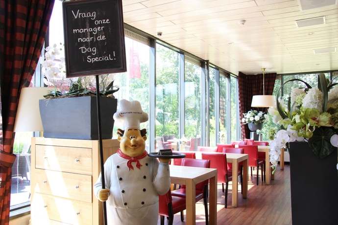 Imagen del bar/restaurante del Hotel Bastion Schiphol Hoofddorp. Foto 5