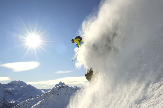 Imagen de los interiores del Hotel Basur - Das Schihotel Am Arlberg. Foto 16