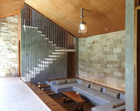 Imagen de la habitación del Hotel Batatu Villa. Foto 32