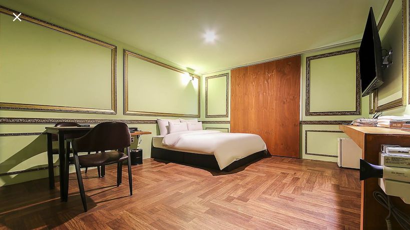 Imagen de la habitación del Hotel Bath. Foto 2