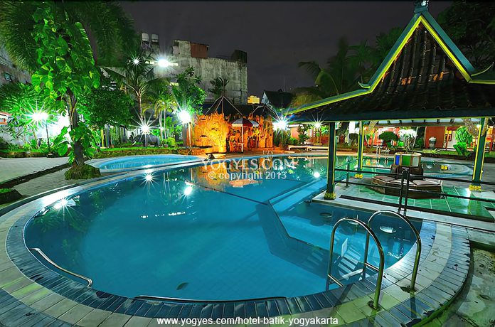 Imagen de la piscina del Hotel Batik Yogyakarta. Foto 18
