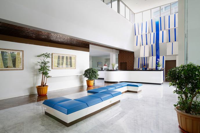Imagen de los interiores del Hotel Batiqa Hotel and Apartments Karawang. Foto 16