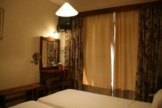 Imagen de la habitación del Hotel Batis. Foto 7