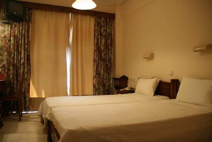 Imagen de la habitación del Hotel Batis. Foto 8