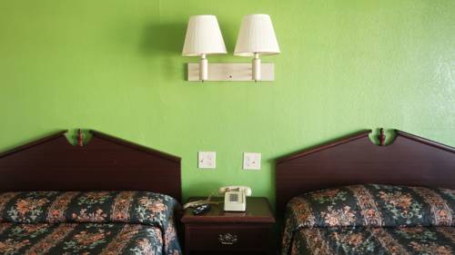 Imagen de la habitación del Hotel Baton Rouge West Inn. Foto 5