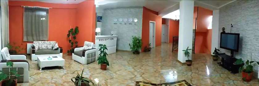 Imagen de los interiores del Hotel Batoni. Foto 19