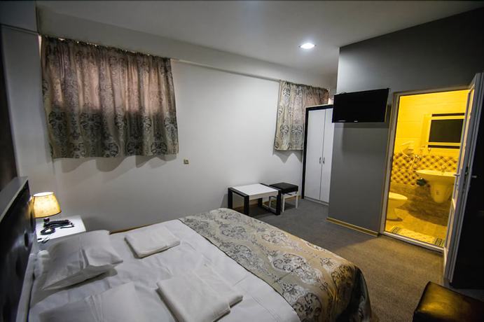 Imagen de la habitación del Hotel Batoni. Foto 4