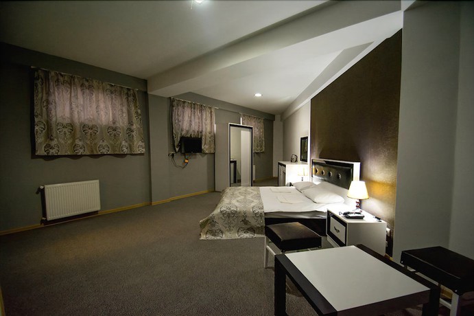Imagen de la habitación del Hotel Batoni. Foto 17