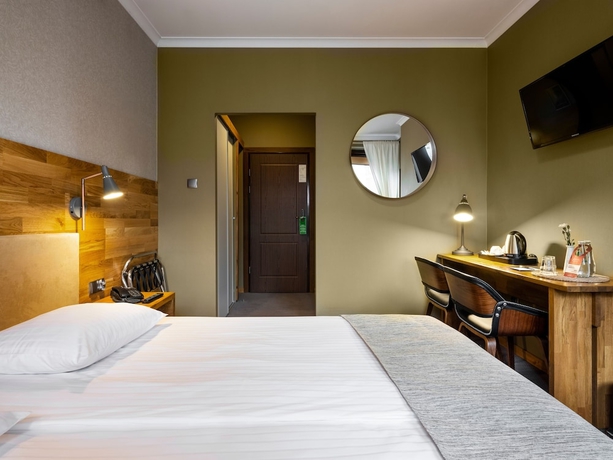 Imagen de la habitación del Hotel Batory. Foto 6