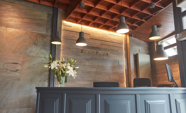 Imagen de los interiores del Hotel Batory. Foto 18