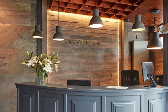 Imagen de los interiores del Hotel Batory. Foto 19