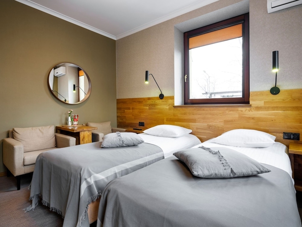 Imagen de la habitación del Hotel Batory. Foto 11