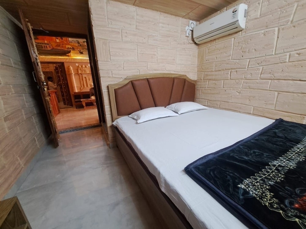 Imagen de la habitación del Hotel Batra Guest House. Foto 7