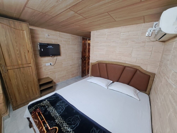 Imagen de la habitación del Hotel Batra Guest House. Foto 8