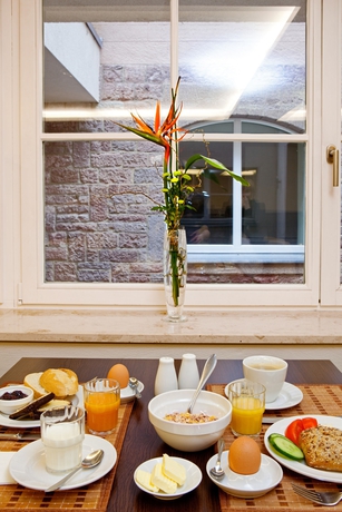 Imagen del bar/restaurante del Hotel Batschari Palais Baden-baden. Foto 3