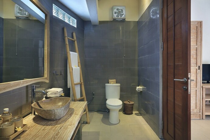 Imagen de la habitación del Hotel Batu Agung Villas. Foto 25