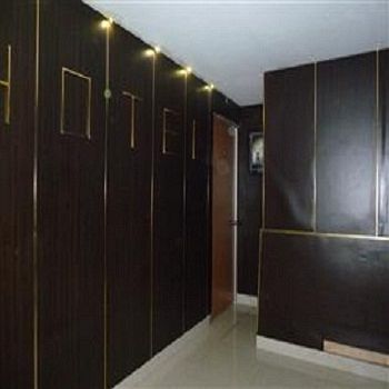 Imagen de los interiores del Hotel Batu Caves Budget. Foto 7