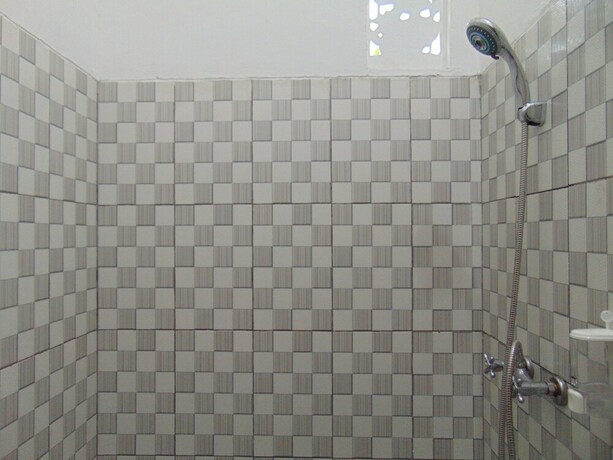 Imagen de la habitación del Hotel Batu Kandik Homestay. Foto 20