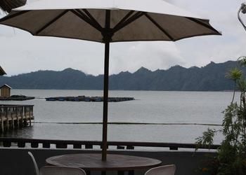 Imagen del bar/restaurante del Hotel Batur Lakeside Huts. Foto 2