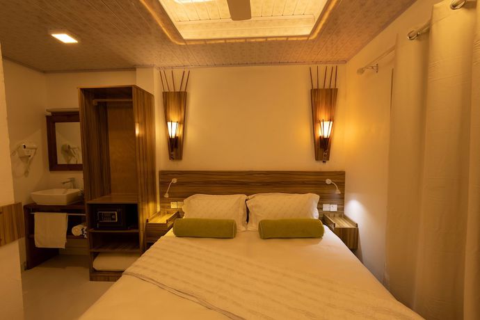 Imagen de la habitación del Hotel Batuta Maldives Fourson. Foto 6