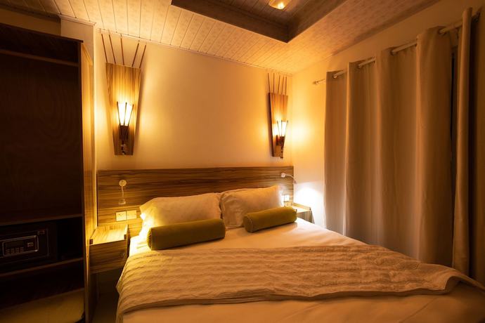 Imagen de la habitación del Hotel Batuta Maldives Fourson. Foto 16