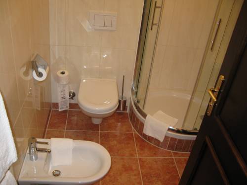 Imagen de la habitación del Hotel Batzenh&auml;usl, Innsbruck . Foto 2
