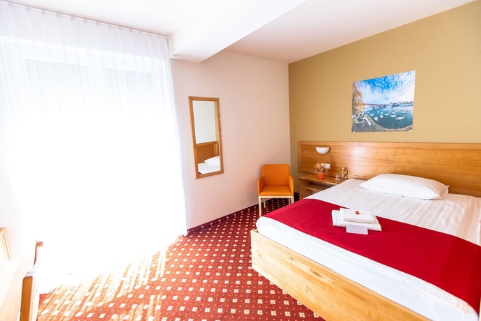 Imagen de la habitación del Hotel Bau. Foto 4