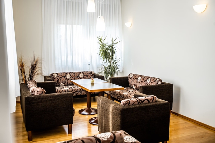 Imagen de los interiores del Hotel Bau. Foto 17