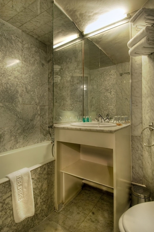 Imagen de la habitación del Hotel Baudelaire Opéra. Foto 10