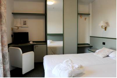 Imagen de la habitación del Hotel Bauer y Sporting. Foto 7