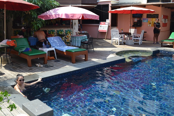 Imagen de la piscina del Hotel Bauman Ville. Foto 7