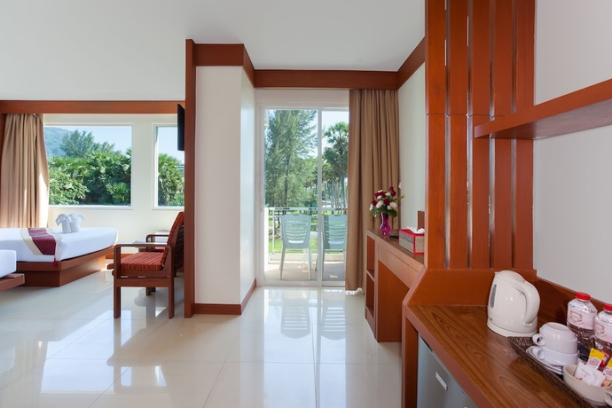 Imagen de la habitación del Hotel Baumancasa Beach Resort. Foto 5