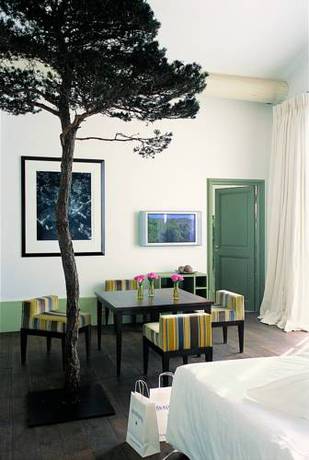 Imagen de la habitación del Hotel Baumanière Les Baux De Provence. Foto 10