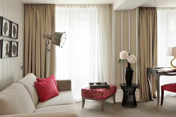 Imagen de los interiores del Hotel Baume. Foto 15