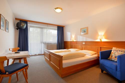 Imagen de la habitación del Hotel Baumgarten. Foto 11