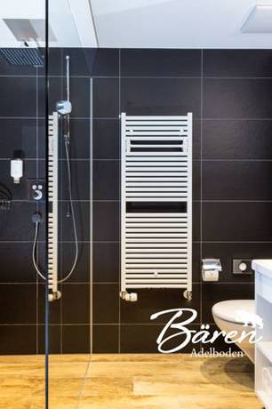 Imagen de la habitación del Hotel B&auml;ren, ADELBODEN . Foto 7