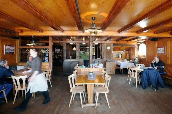 Imagen del bar/restaurante del Hotel Bären Sigriswil. Foto 4