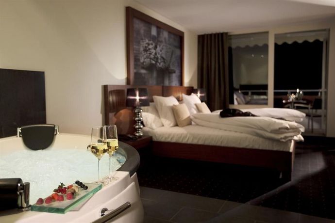 Imagen del bar/restaurante del Hotel Bären Sigriswil. Foto 7