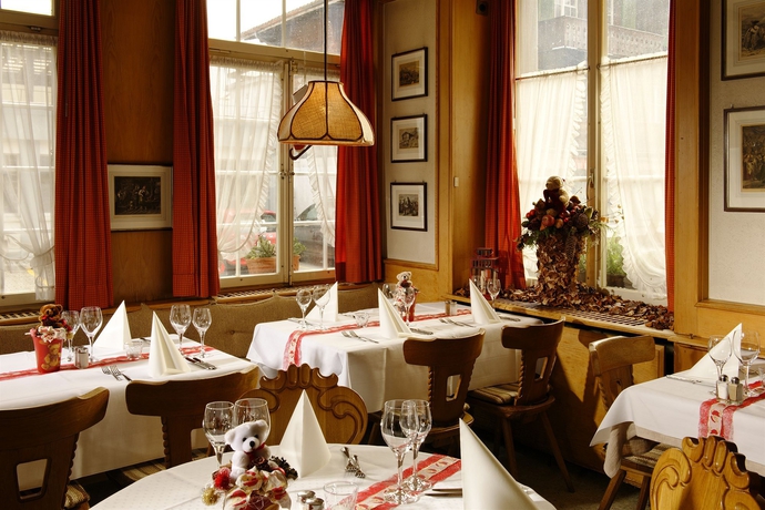 Imagen del bar/restaurante del Hotel Bären - The Bear Inn. Foto 8